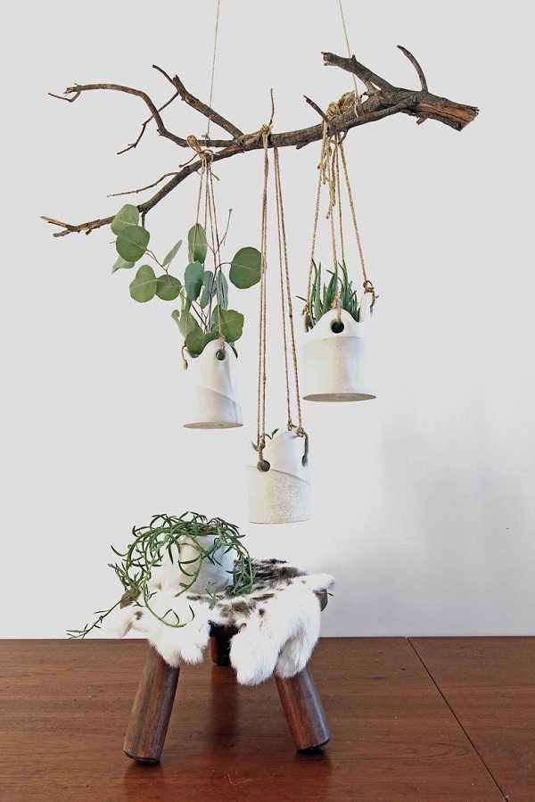 Декоративные ветки для напольной вазы — экологично, оригинально и стильно