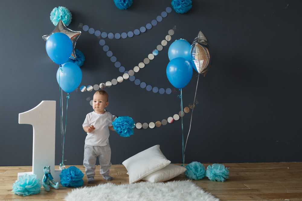 Как украсить комнату своими руками на день рождения ребенка (1 год) - фото