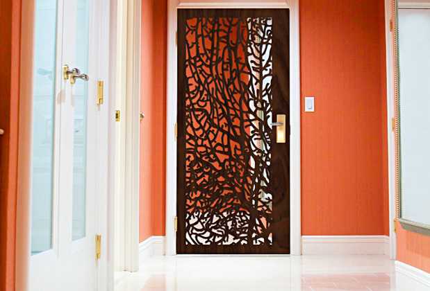 Декорирование дверей — лучшие фото идеи от дизайнеров