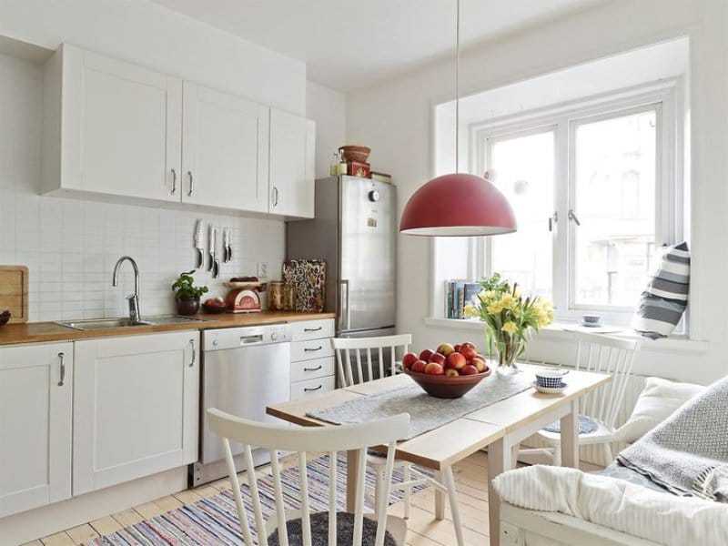 Белая глянцевая кухня: полезные советы дизайнеров, реальные фото примеры