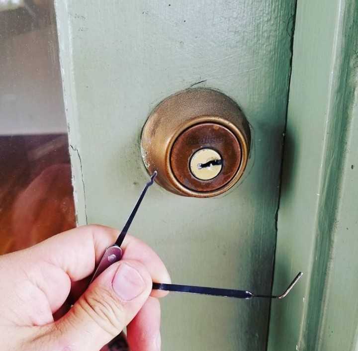 Как открыть дверь межкомнатной двери без ключа самому – metaldoors
как открыть дверь межкомнатной двери без ключа самому – metaldoors