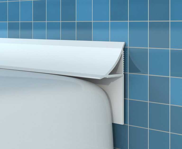 Завершая ремонт в ванной комнате, необходимо продумать о завершающем штрихе  защите стыка между ванной или раковиной и стеной Пластиковый плинтус для