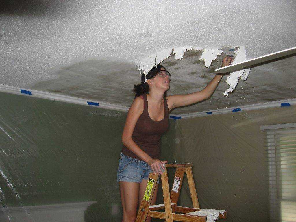 Побелка потолка по старой побелке: чем лучше побелить потолок в квартире, подготовка к ремонту известью, какая побелка лучше, как белить, как правильно побелить своими руками