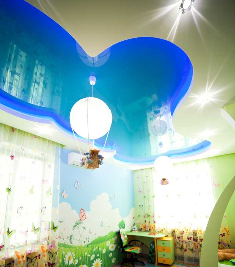 Потолок в детской комнате: требования, конструкции, материалы, подсветка