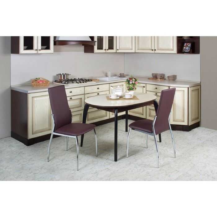 Деревянные, стеклянные столы и стулья для маленькой и большой кухни Красивые и стильные обеденные кухонные столы и стулья интерьере на фото