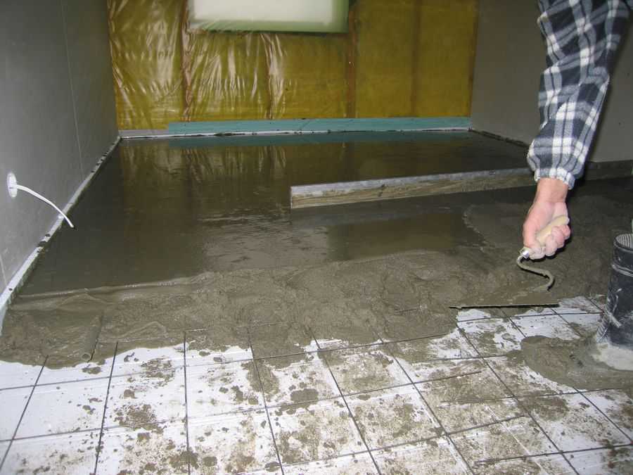 Наливной пол или стяжка что лучше: чем отличается цементная стяжка от наливного пола - наливные полы - эпоксидные, полимерные и бетонные. монтаж и ремонт.