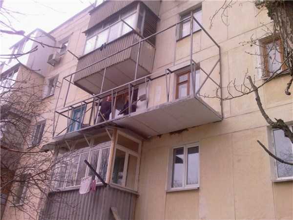 Как сделать балкон своими руками на первом этаже с чистого листа (пошагово, 40 фото)
