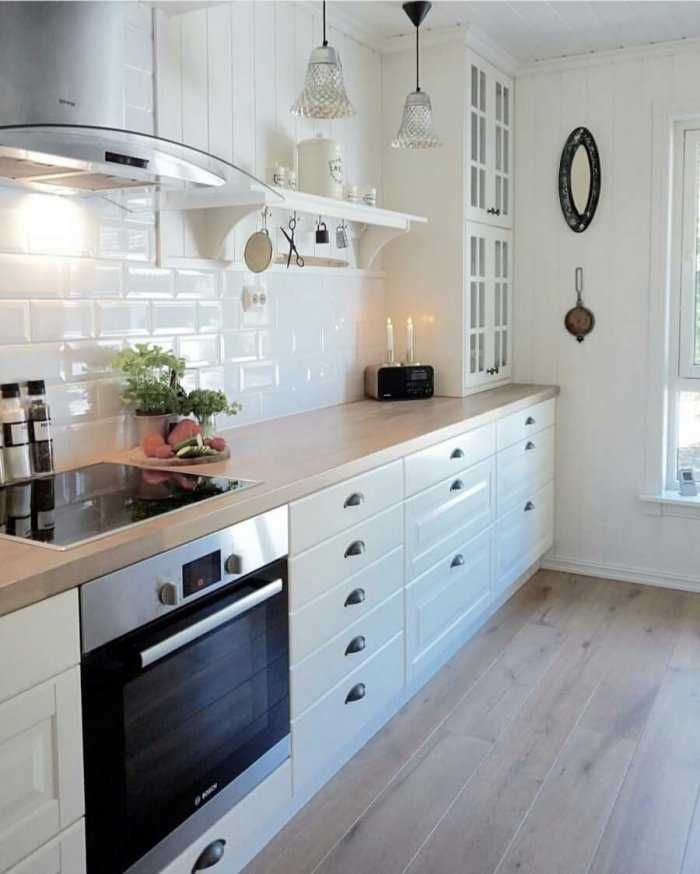 Дизайн кухни без верхних навесных шкафов, альтернативные варианты