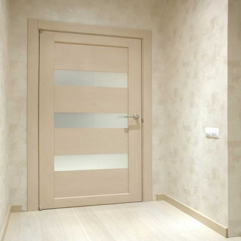 В формирововании пространства огромную роль играет сочетание обоев и дверей именно поэтому важно уметь правильно комбинировать цвет дверей и стенДвери