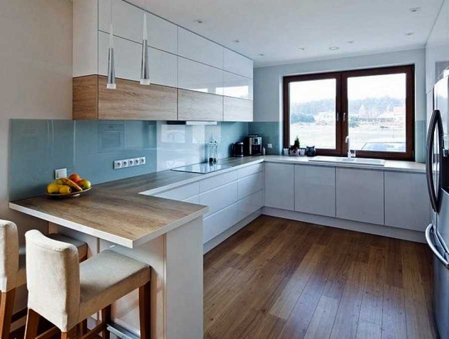 Кухня белая с деревом — дизайнерские решения в интерьере