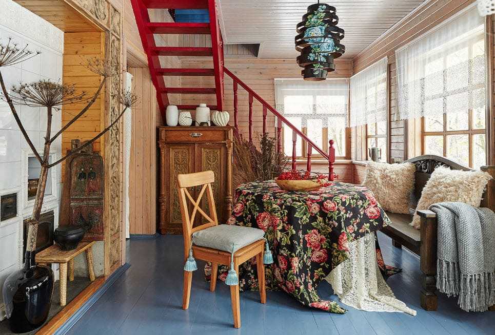 Русский стиль в интерьере квартиры и загородном доме, интерьер деревянного дома в русском стиле
