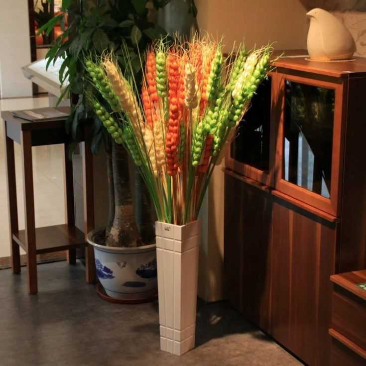 Как украсить комнаты искусственными цветами для домашнего интерьера: декор искусственными цветами в кухне, гостиной, спальне и ванной