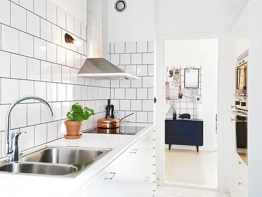 Фартук для кухни из плитки: размеры, современный дизайн, белый кабанчик .