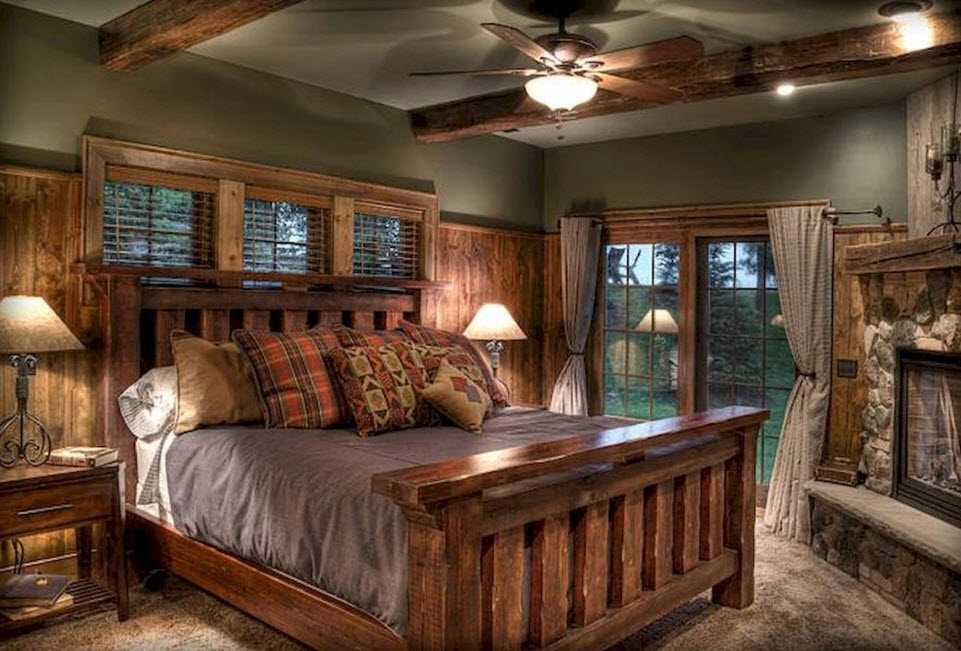 Спальня в деревянном доме: дизайн комнаты с красивым интерьером, фото