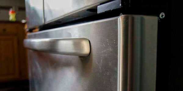 Как убрать царапины с холодильника стального цвета? sokol-clean.ru
