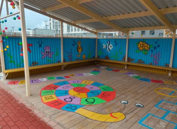 Беседка для детского сада и двора перед домом: выбираем и строим сами