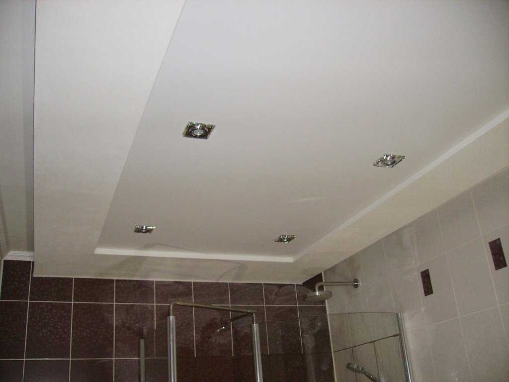 Потолок в ванной из гипсокартона: можно ли делать и как, инструкция по монтажу | дневники ремонта obustroeno.club