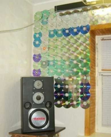 Поделки из дисков на стену. для меломанов: поделки из сd дисков для дома и для дачи своими руками (65 фото)