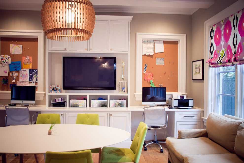 Красивый интерьер комнат с компьютером В каком месте можно установить компьютер или ноутбук в спальне, гостиной, кухне и детской комнате Современные идеи на фото