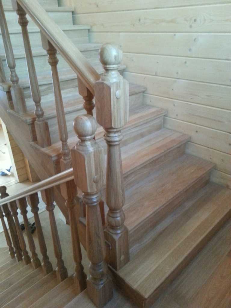 Покраска лестницы из сосны - всё о лестницах