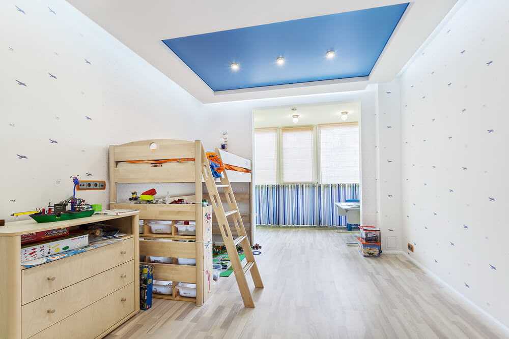 Как выбрать цвет потолка для детской комнаты