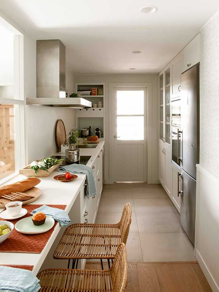 Узкая и длинная кухня — как оформить? нюансы и хитрости для маленького интерьера (175+ фото)