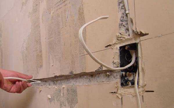 Как правильно штробить стены под проводку перфоратором и болгаркой