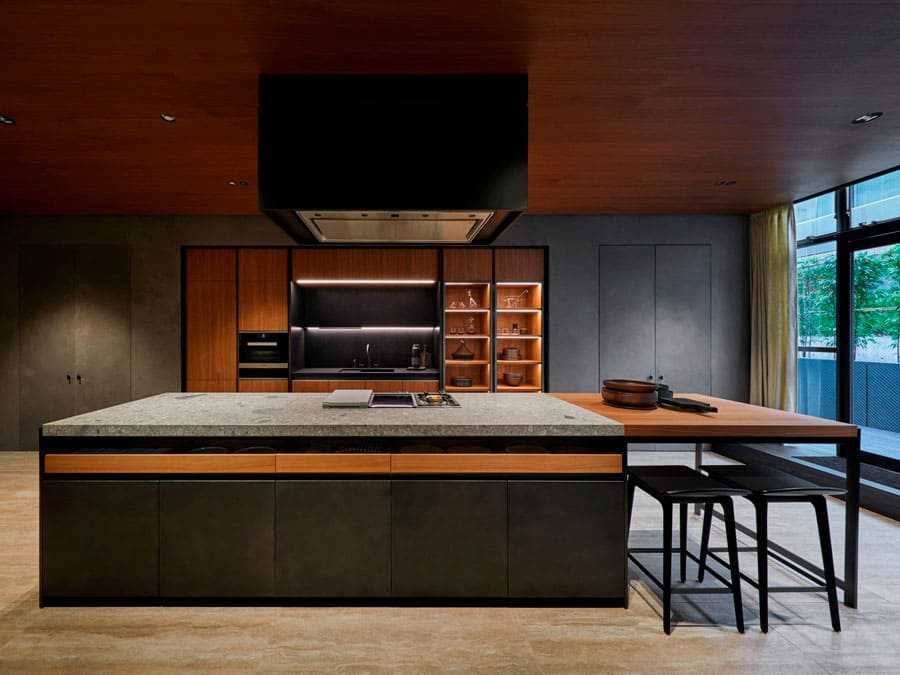 Кухня в частном доме с красивым дизайном [+80 фото]