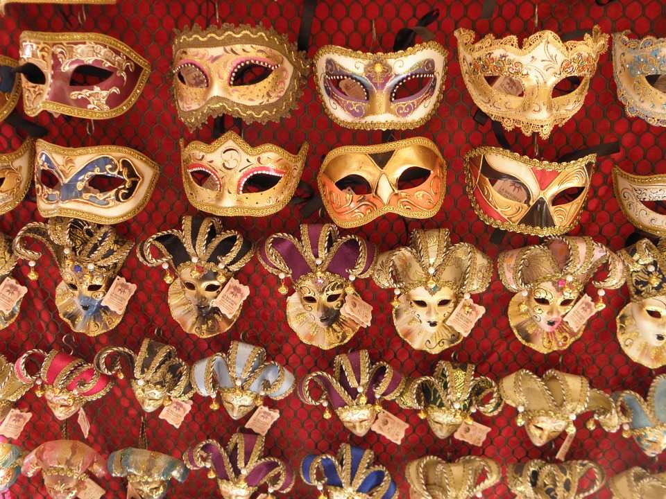 Дворец дожей и современный дизайн – венецианский стиль в домашнем интерьере. венецианские маски на стену египетские маски: поклонение красоте