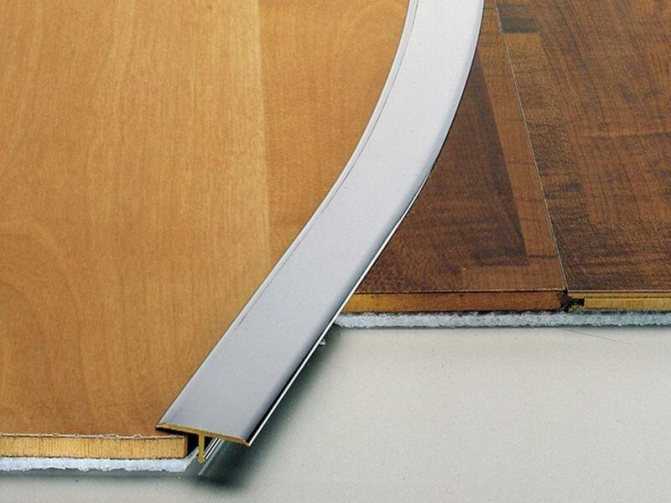 Стыковочный профиль для ламината и плитки: материалы изготовления, установка