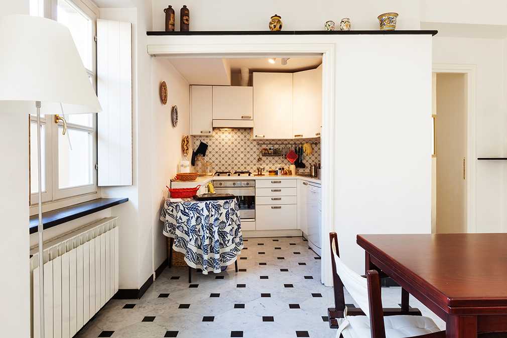 Маленькая кухня: визуально увеличиваем пространство | okuhnevse.ru