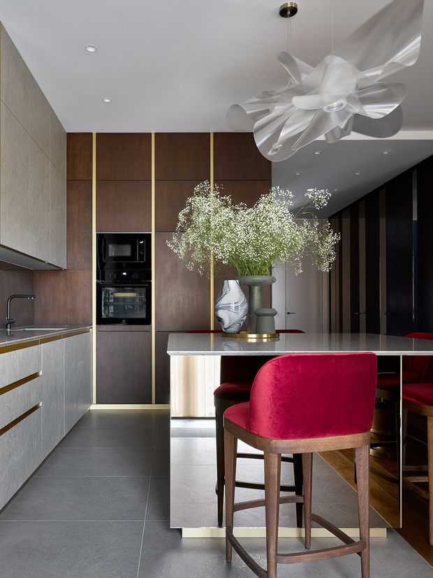 В интерьере кухни в стиле фьюжн: дизайн современного направления