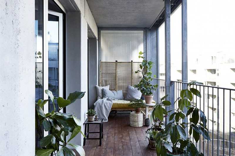 Как оформить балкон? 65 фото интерьеров для вдохновения